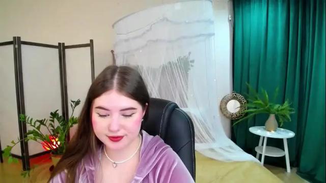 Image 7 of nicolefoxery Stream on Chaturbate on 2 months ago
