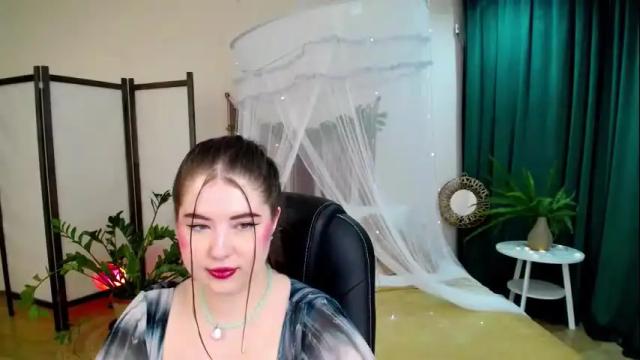 Image 4 of nicolefoxery Stream on Chaturbate on 1 month ago