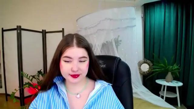 Image 10 of nicolefoxery Stream on Chaturbate on 1 month ago