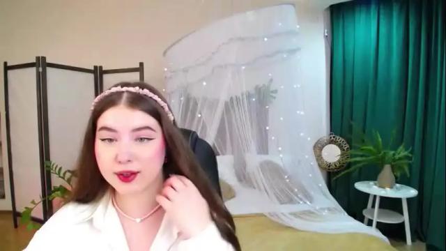 Image 6 of nicolefoxery Stream on Chaturbate on 1 month ago