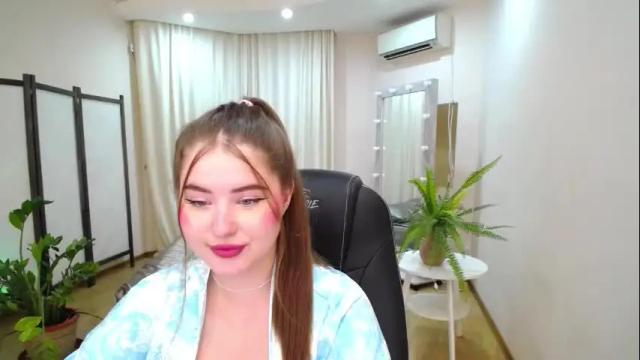 Image 11 of nicolefoxery Stream on Chaturbate on 28 days ago