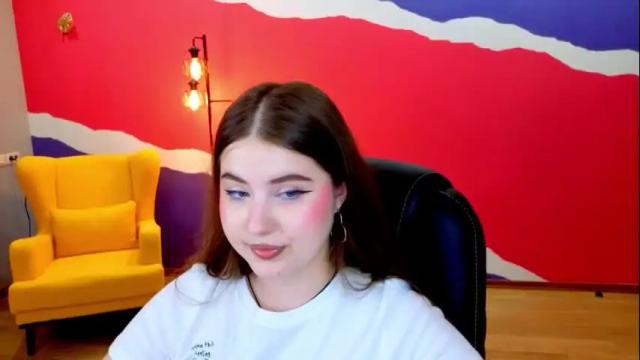 Image 8 of nicolefoxery Stream on Chaturbate on 24 days ago