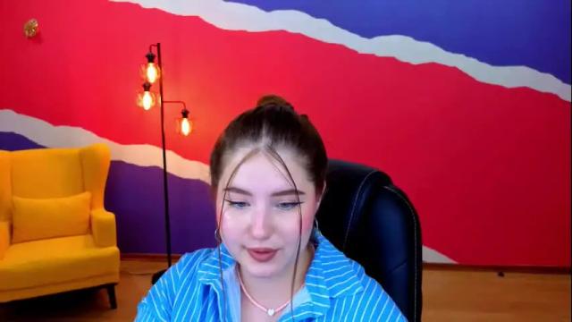 Image 2 of nicolefoxery Stream on Chaturbate on 20 days ago