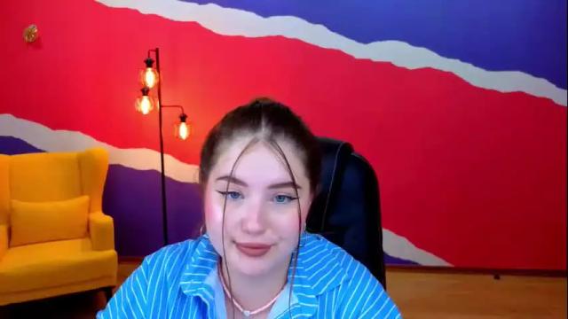Image 4 of nicolefoxery Stream on Chaturbate on 20 days ago