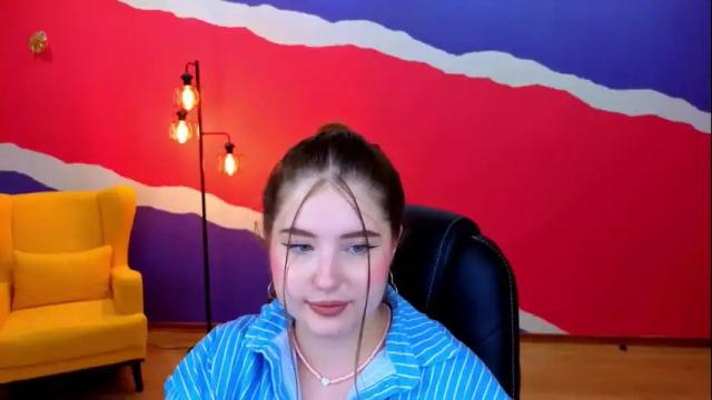 Image 6 of nicolefoxery Stream on Chaturbate on 20 days ago