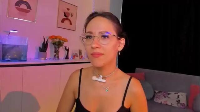 Image 6 of nicoleirisxxx Stream on Chaturbate on 1 month ago