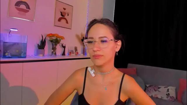 Image 8 of nicoleirisxxx Stream on Chaturbate on 1 month ago