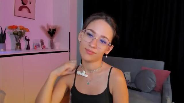 Image 12 of nicoleirisxxx Stream on Chaturbate on 1 month ago