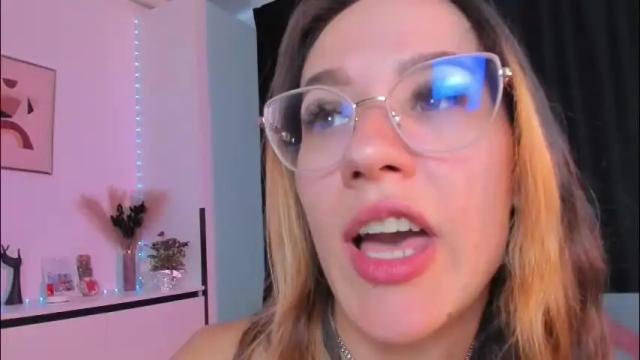 Image 6 of nicoleirisxxx Stream on Chaturbate on 1 month ago