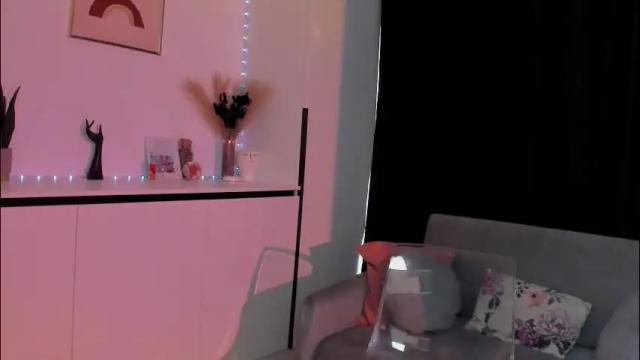 Image 8 of nicoleirisxxx Stream on Chaturbate on 1 month ago