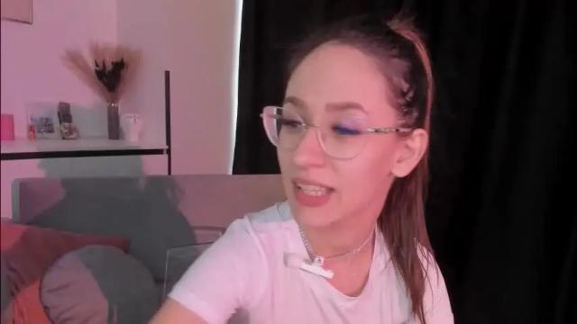 Image 4 of nicoleirisxxx Stream on Chaturbate on 5 days ago