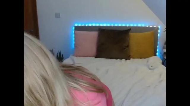 Image 11 of nicolelinharts Stream on Chaturbate on 2 months ago