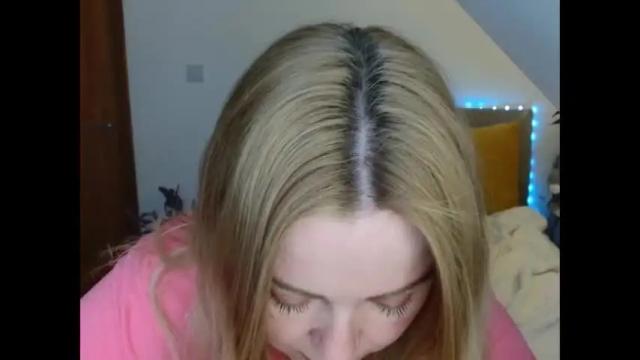 Image 2 of nicolelinharts Stream on Chaturbate on 2 months ago
