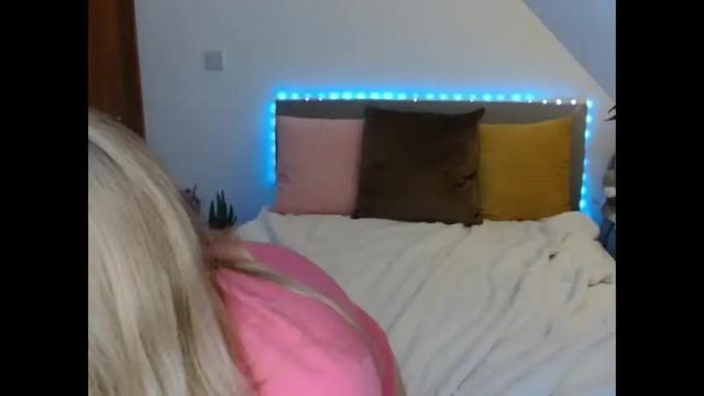 Image 6 of nicolelinharts Stream on Chaturbate on 2 months ago