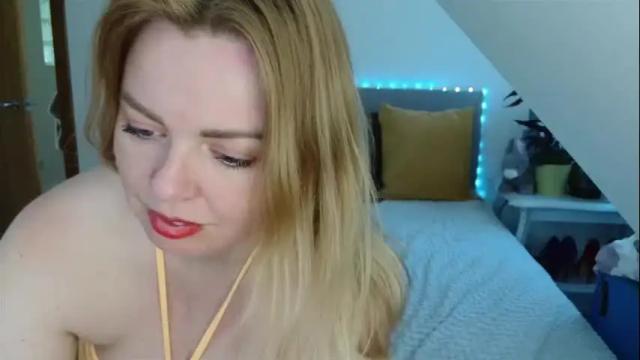 Image 3 of nicolelinharts Stream on Chaturbate on 1 month ago