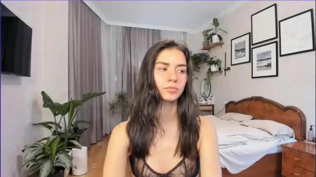 Image 2 of nicoleluuv Stream on Chaturbate on 3 months ago
