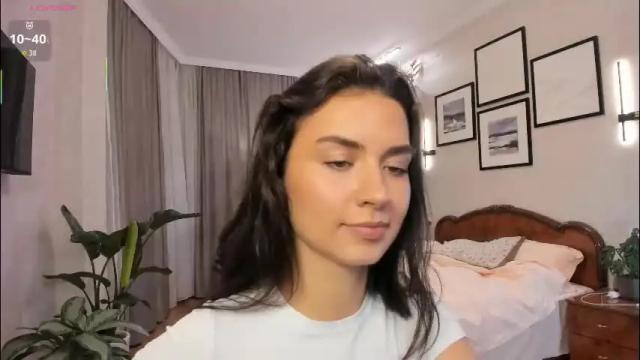 Image 10 of nicoleluuv Stream on Chaturbate on 2 months ago