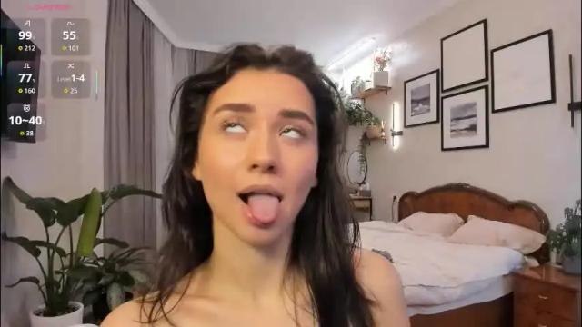 Image 4 of nicoleluuv Stream on Chaturbate on 1 month ago