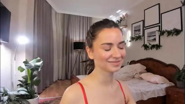 Image 12 of nicoleluuv Stream on Chaturbate on 8 days ago