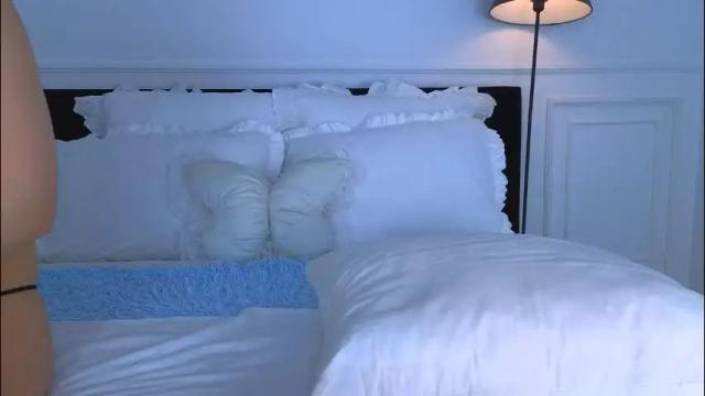 Image 2 of nicolemarani Stream on Chaturbate on 14 days ago