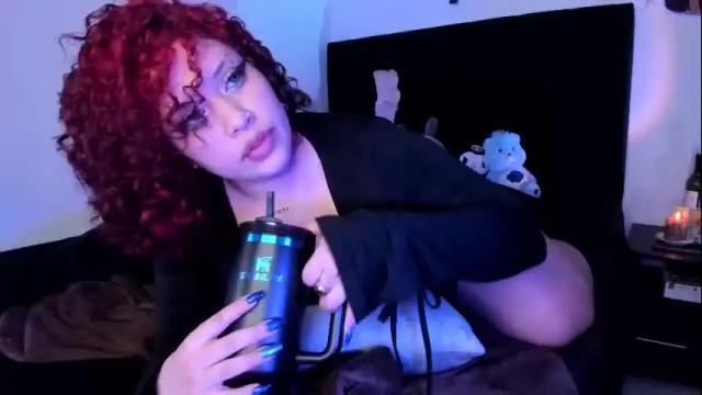 Image 12 of nicoleozzyy Stream on Chaturbate on 16 days ago