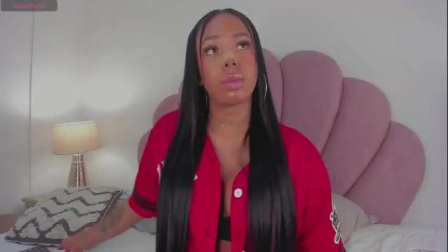 Image 2 of nicoleparadise_ Stream on Chaturbate on 1 month ago