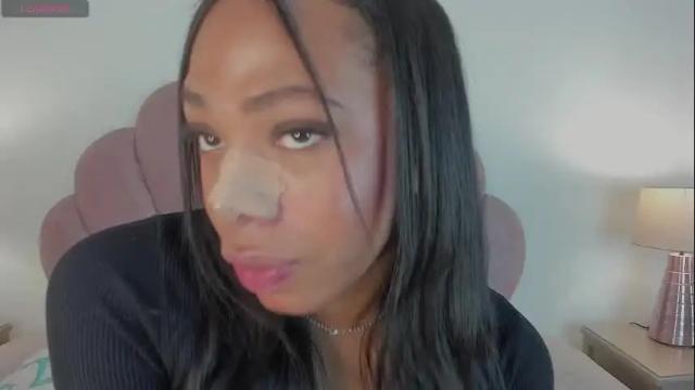 Image 4 of nicoleparadise_ Stream on Chaturbate on 1 month ago