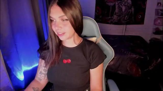 Image 2 of nicolepeachx Stream on Chaturbate on 2 months ago