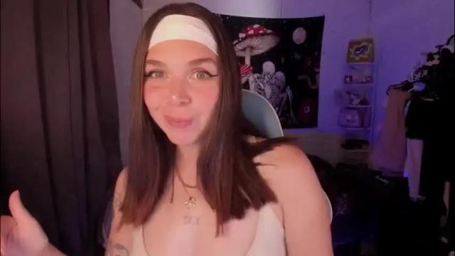 Image 4 of nicolepeachx Stream on Chaturbate on 1 month ago
