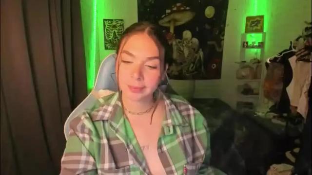 Image 6 of nicolepeachx Stream on Chaturbate on 21 days ago