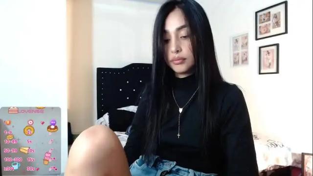 Image 2 of nicoletta_c66 Stream on Chaturbate on 2 months ago
