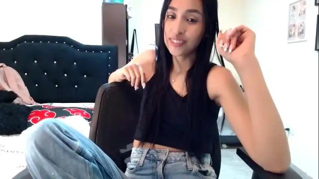 Image 3 of nicoletta_c66 Stream on Chaturbate on 16 days ago
