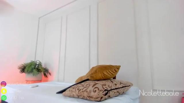 Image 11 of nicolettebale Stream on Chaturbate on 13 months ago
