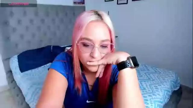 Image 4 of nicolewind_ Stream on Chaturbate on 1 month ago
