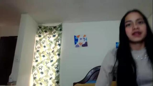 Image 11 of nicolle_braun Stream on Chaturbate on 18 months ago