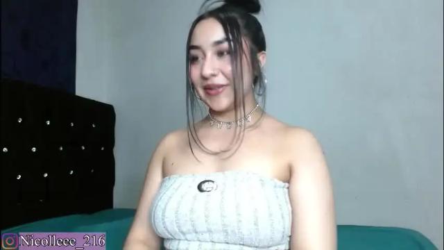 Image 10 of nicolle_sabinas Stream on Chaturbate on 1 day ago