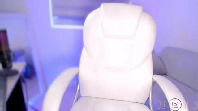 Image 12 of nicolle_sanchezz Stream on Chaturbate on 1 day ago