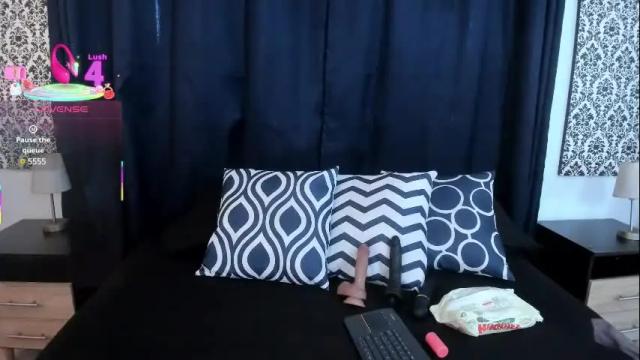 Image 3 of nicollelima Stream on Chaturbate on 10 days ago