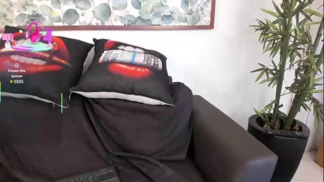 Image 6 of nicollelima Stream on Chaturbate on 4 days ago