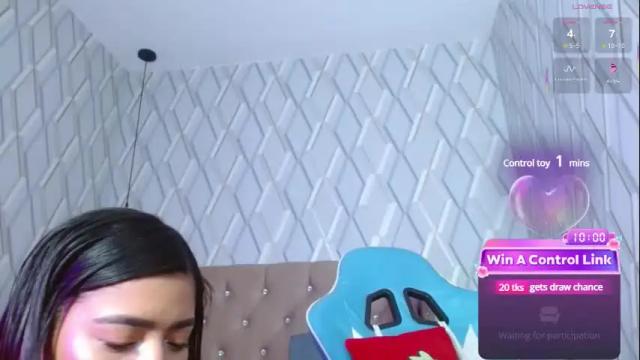 Image 3 of nicolletaylorq Stream on Chaturbate on 1 month ago