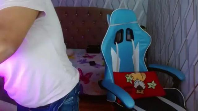 Image 2 of nicolletaylorq Stream on Chaturbate on 1 month ago