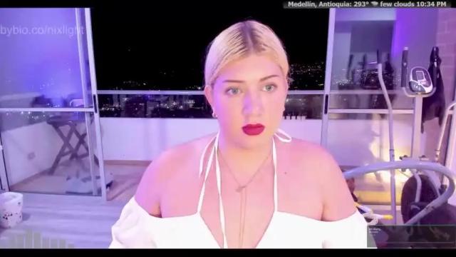 Image 2 of nicollete__x Stream on Chaturbate on 14 months ago