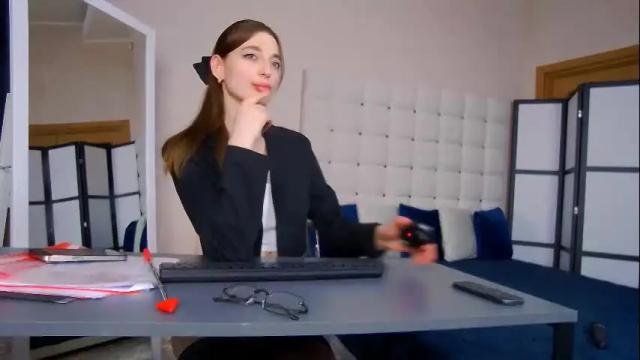 Image 7 of nicolros Stream on Chaturbate on 28 days ago