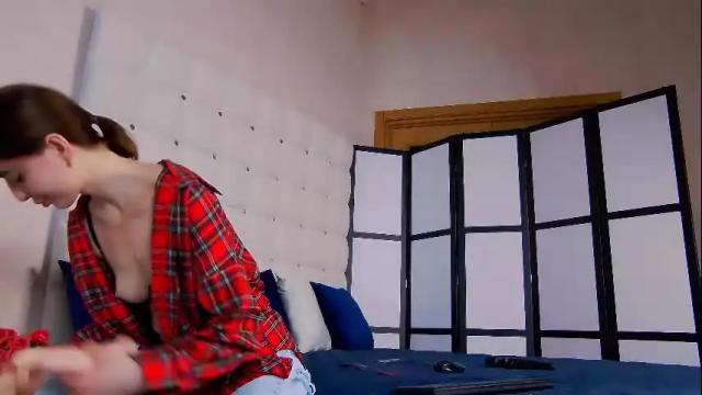 Image 3 of nicolros Stream on Chaturbate on 1 month ago