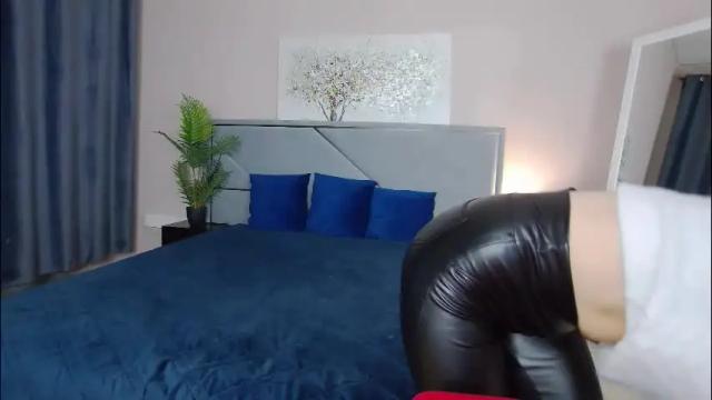 Image 7 of nicolros Stream on Chaturbate on 1 month ago