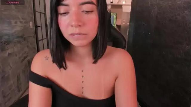 Image 10 of nicolross_ Stream on Chaturbate on 8 days ago