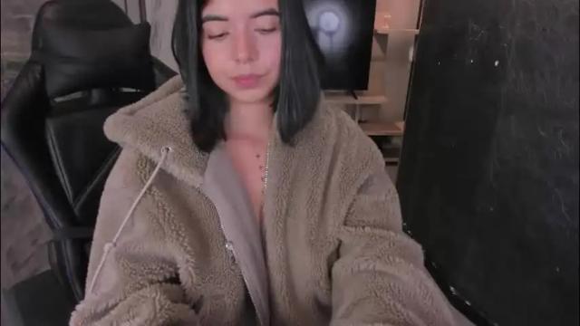 Image 10 of nicolross_ Stream on Chaturbate on 6 days ago