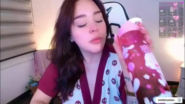 Image 3 of nicolthompsonn Stream on Chaturbate on 1 month ago