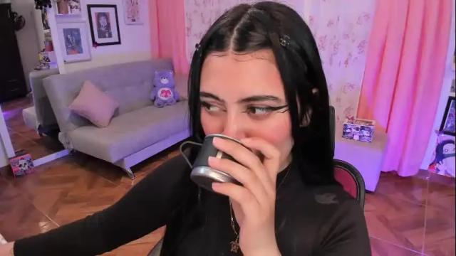 Image 12 of nidrii_07 Stream on Chaturbate on 15 days ago