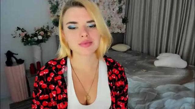 Image 4 of nightfallveil Stream on Chaturbate on 4 months ago